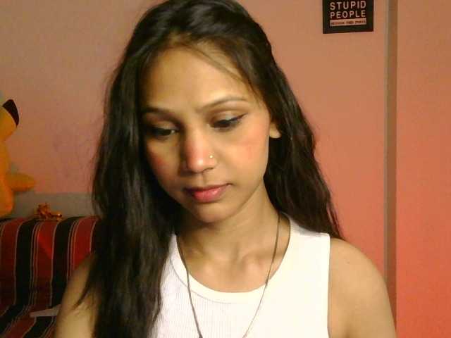 Yashika live cam on BongaCams