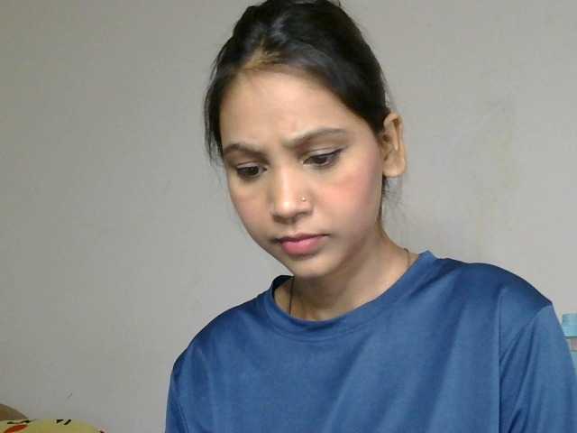 Yashika live cam on BongaCams