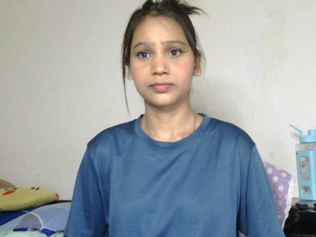 Yashika live cam on BongaCams