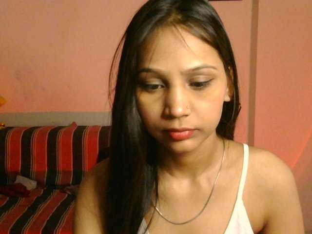 Yashika live cam on BongaCams