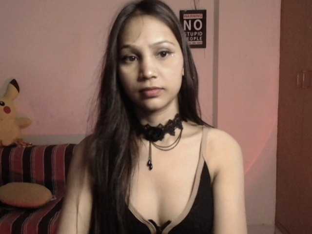Yashika live cam on BongaCams