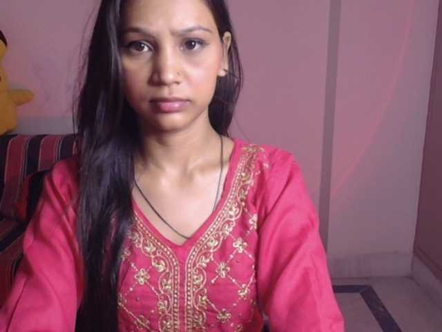 Yashika live cam on BongaCams