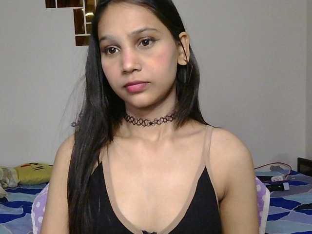 Yashika live cam on BongaCams