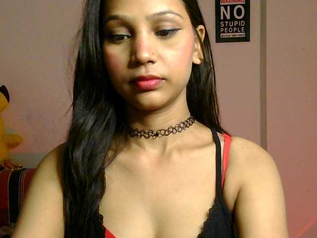 Yashika live cam on BongaCams