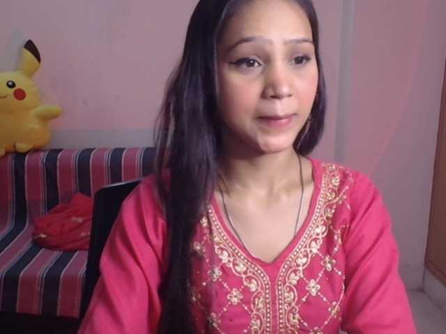 Yashika live cam on BongaCams