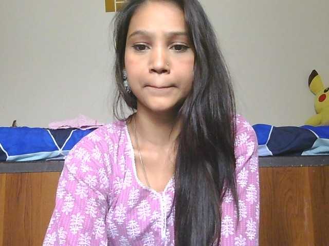 Yashika live cam on BongaCams