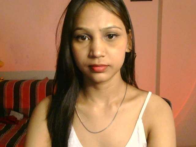 Yashika live cam on BongaCams