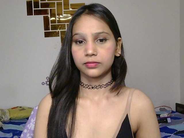 Yashika live webcam show