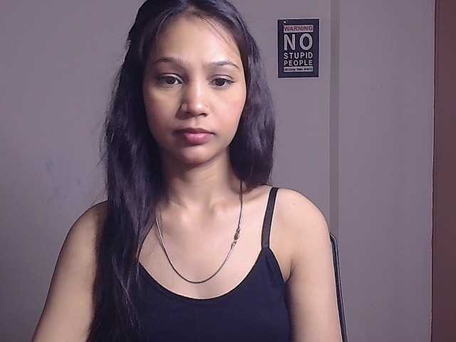 Yashika live cam on BongaCams