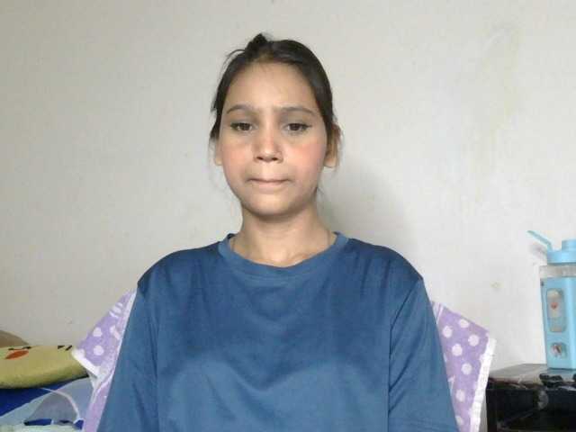 Yashika live cam on BongaCams
