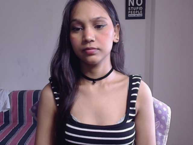 Yashika live webcam show
