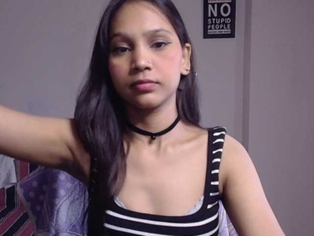 Yashika live webcam show
