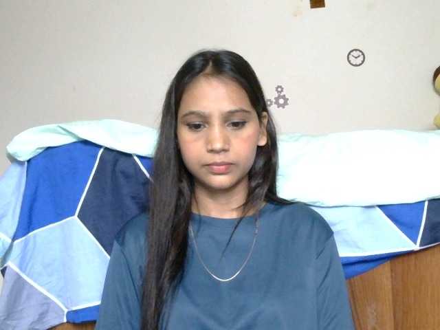 Yashika live cam on BongaCams