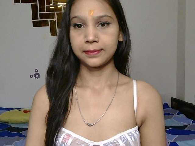 Yashika live cam on BongaCams