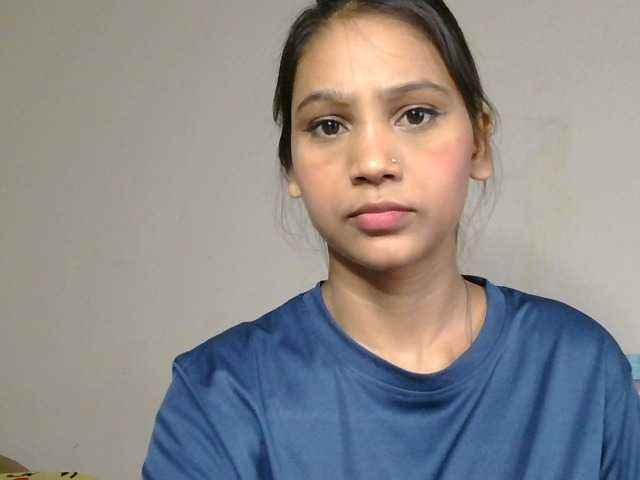 Yashika live cam on BongaCams