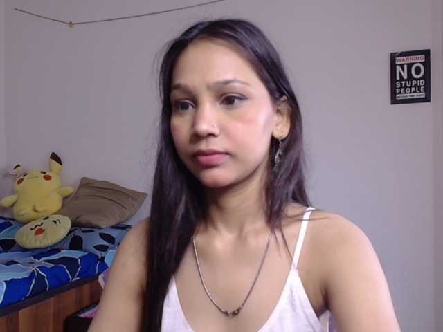 Yashika live cam on BongaCams