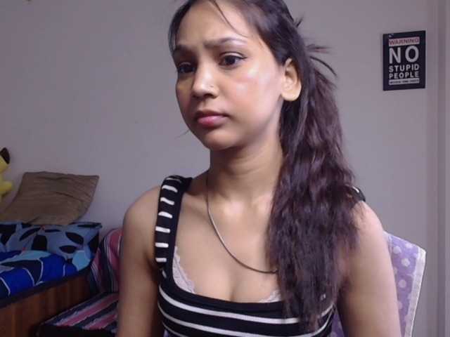 Yashika live cam on BongaCams
