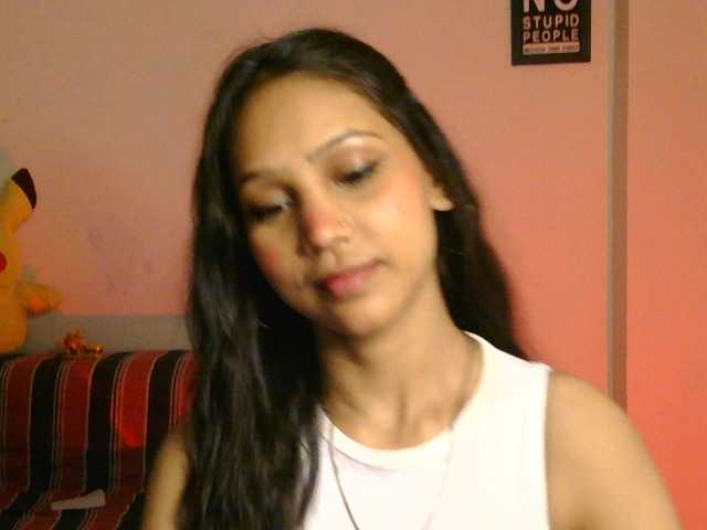 Yashika live cam on BongaCams