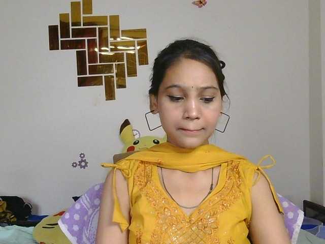 Yashika live cam on BongaCams