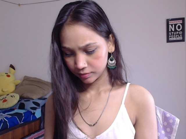 Yashika live cam on BongaCams