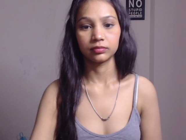 Yashika live cam on BongaCams