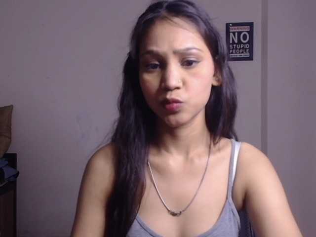 Yashika live cam on BongaCams