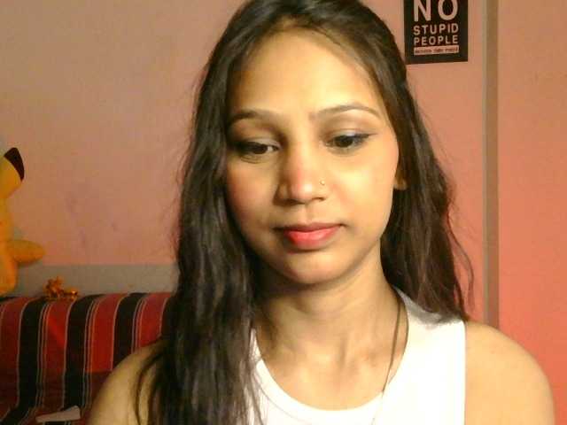Yashika live cam on BongaCams
