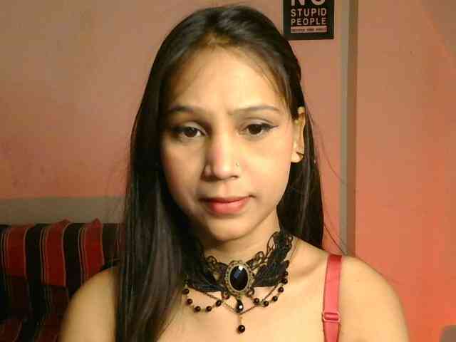 Yashika Live Webcam on BongaCams