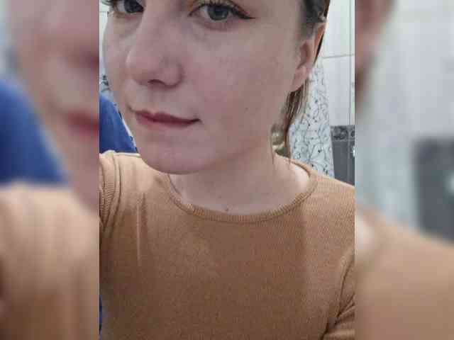 -Molly webcam