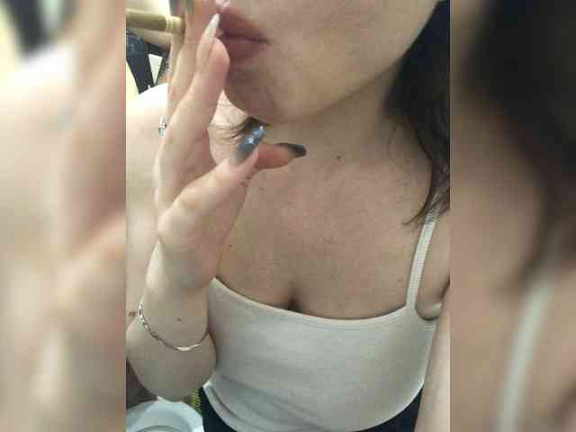 -Molly webcam