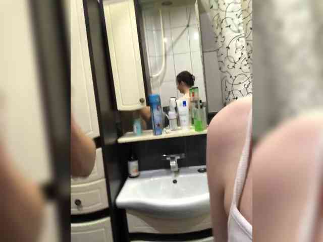 -Molly webcam
