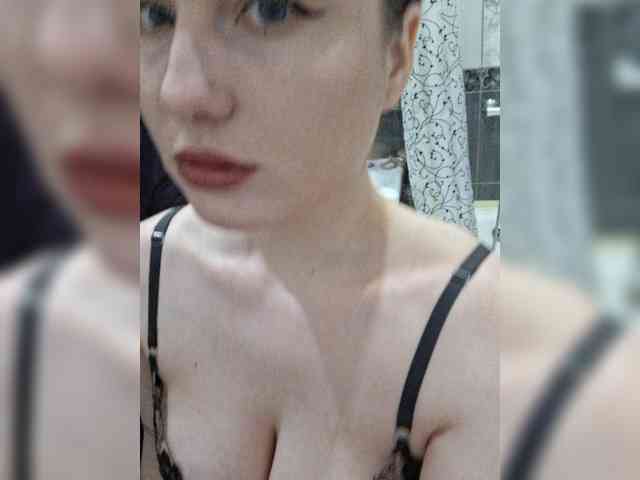Модель: -Molly
