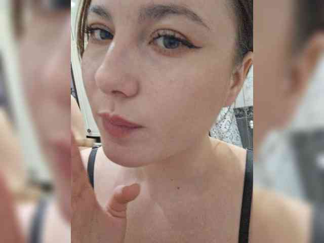 -Molly webcam