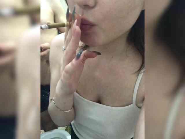 -Molly webcam