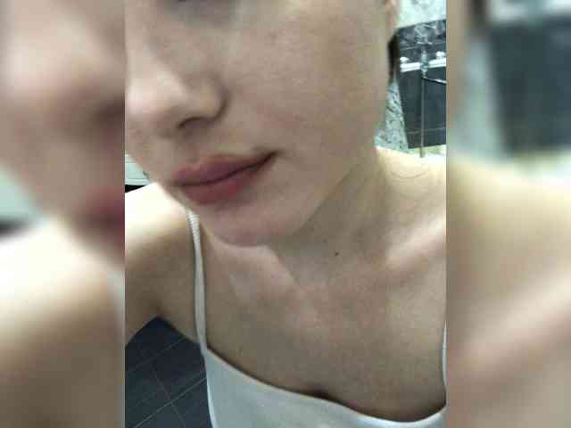 -Molly webcam