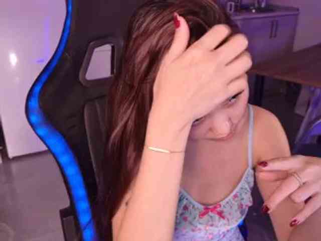 Mishel-Blessing webcam