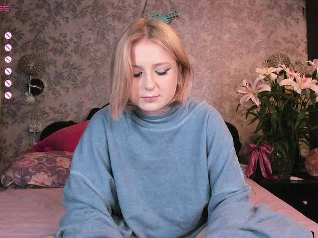 goth-bimbo live cam on BongaCams