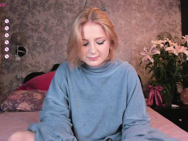 goth-bimbo live cam on BongaCams