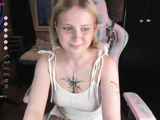 goth-bimbo
