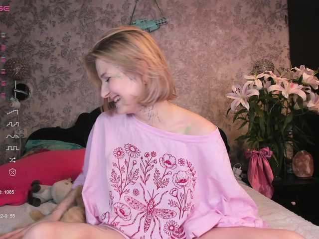 goth-bimbo live cam on BongaCams