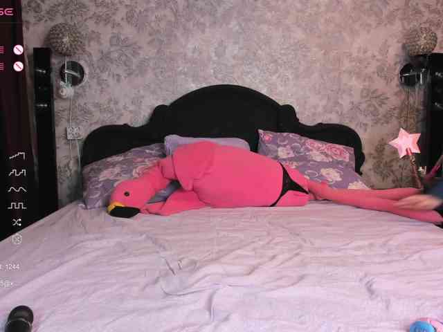 goth-bimbo webcam