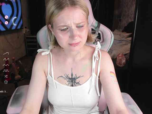 goth-bimbo webcam