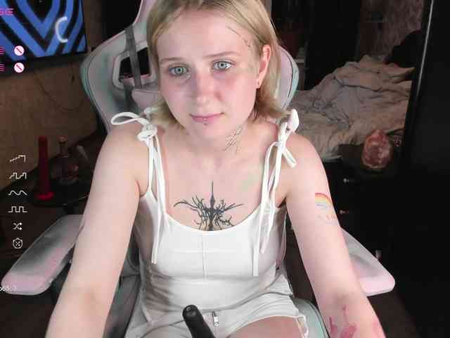 Modella: goth-bimbo