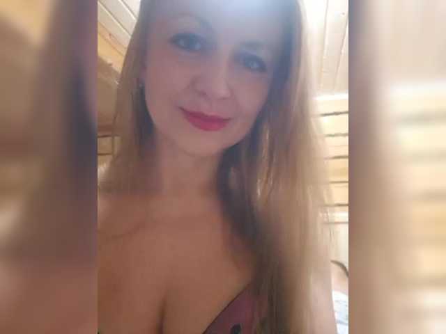 Chelsi16 live cam on BongaCams