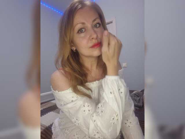 Chelsi16 live cam on BongaCams