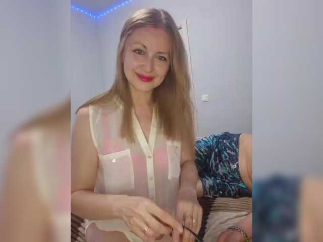 Chelsi16 live cam on BongaCams