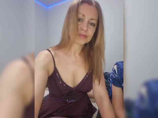 Vchelsiv's cam show statistics and live stream