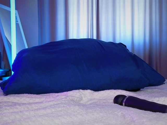 AliceMilman's BongaCams show and profile