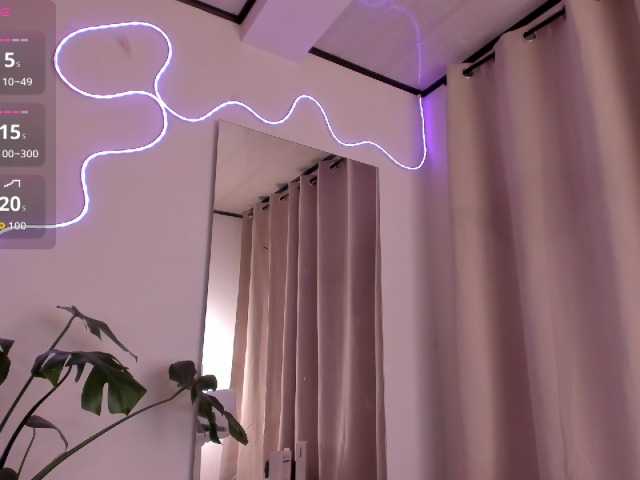 allison-alahia — live trans cam
