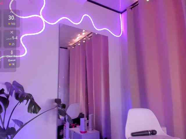 allison-alahia Sex Cam Show